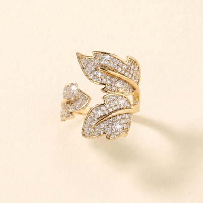 Elara Leaf Ring